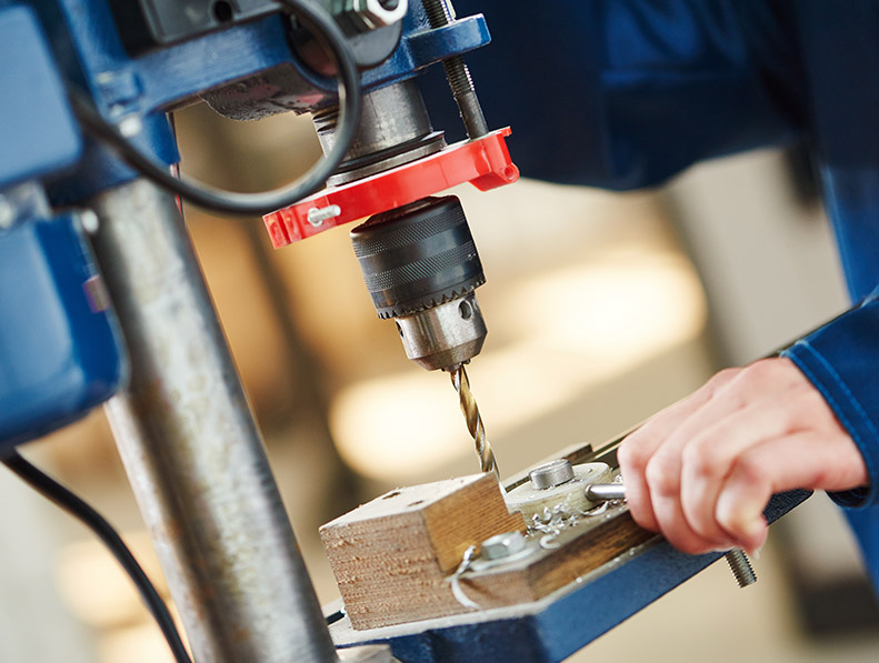 SKI600系列變頻器在杭州臨安某機(jī)械設(shè)備生產(chǎn)企業(yè)中的應(yīng)用案例！